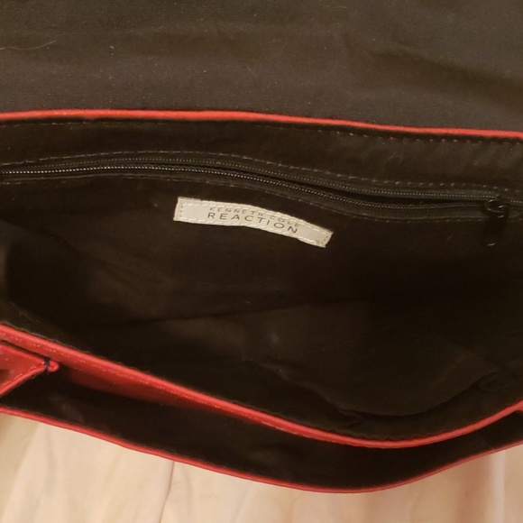 Red Crossbody Purse - Picture 5 of 6